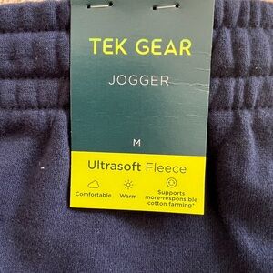 Kohl’s Tek Gear Navy Blue Ultrasoft Fleece Jogger